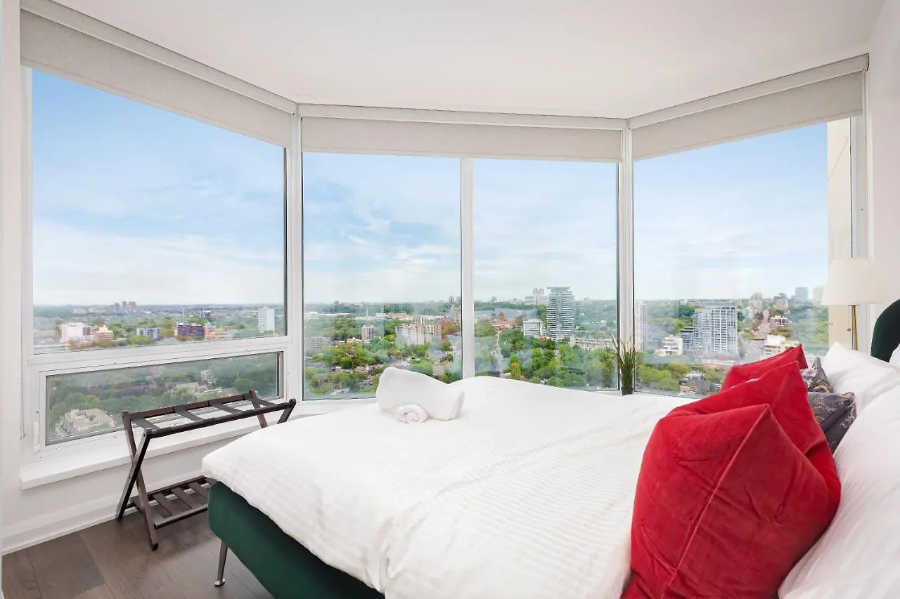 Luxury 2-Bedroom Apartment In Yorkville With The Best City View In Downtown Toronto